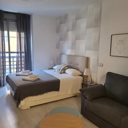 Hello Loft Center Apartment *